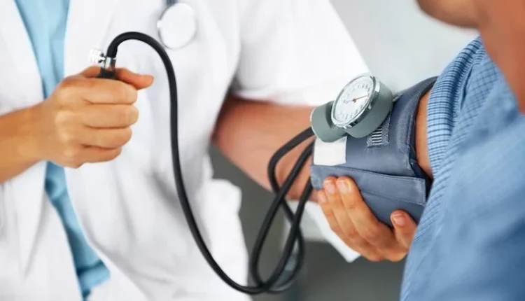 دراسة حديثة: السيطرة على عوامل الخطر لارتفاع ضغط الدم تقلل خطر الوفاة المبكرة