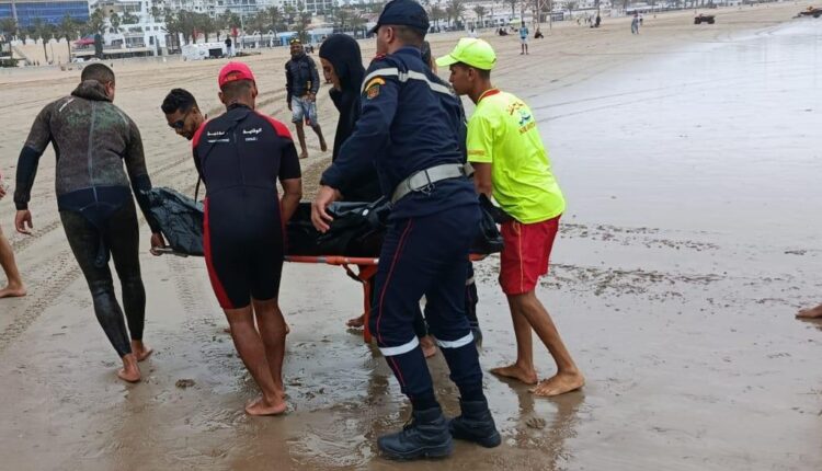 مأساة بشاطئ أكادير: انتشال جثة شاب غريق يبلغ من العمر 17 سنة