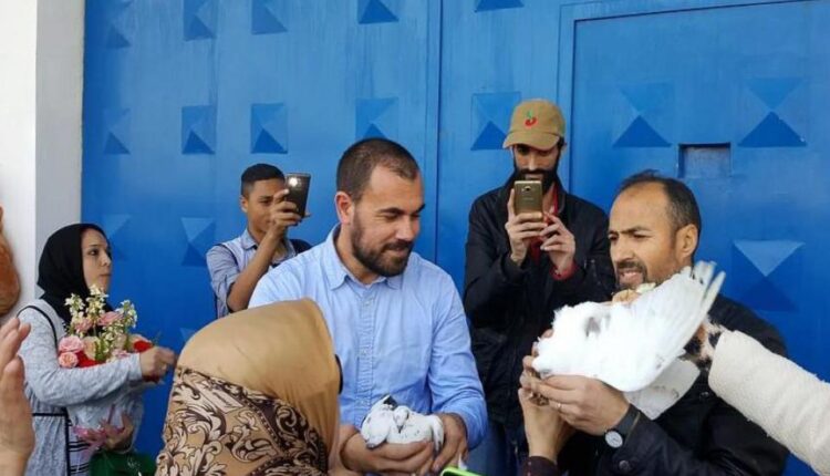 مندوبية إدارة السجون في لفتة إنسانية تصرح للزفزافي برؤية والده المريض