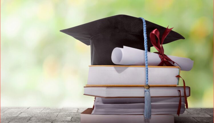 في ظل فضيحة “بيع الماسترات”.. الجامعة المغربية: حصن القيم أم وكر الفضائح؟