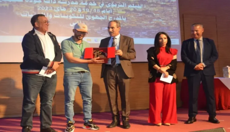 فيلم "رسائل غير مكتوبة" يحصد الجائزة الكبرى في مهرجان فاس