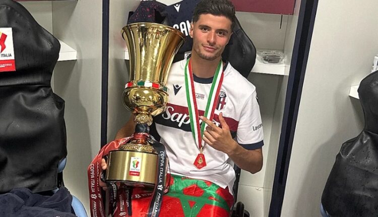 العزوزي يتوج مع بولونيا بكأس إيطاليا