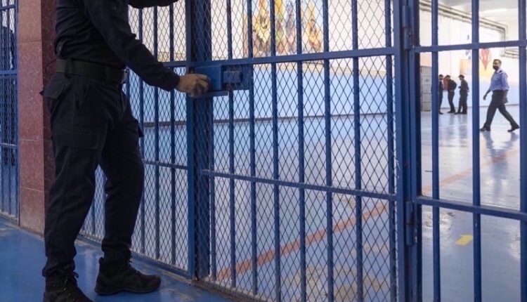 إدانة عدل بسنتين حبسا موقوفة التنفيذ بتهمة التزوير في عقار بشيشاوة