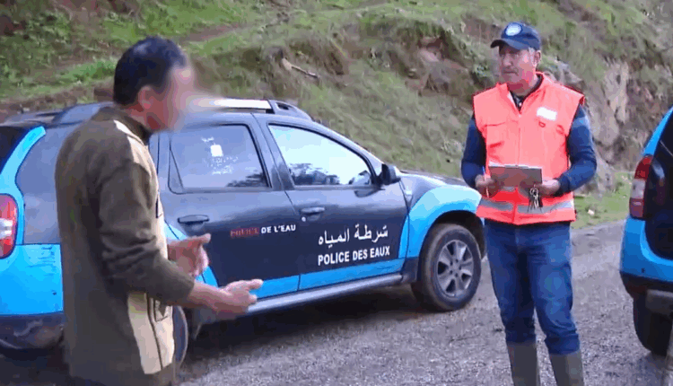 تصاعد محاضر شرطة الماء إلى 460 في عام 2024: جهود متزايدة لمكافحة الاستخدام غير القانوني للمياه