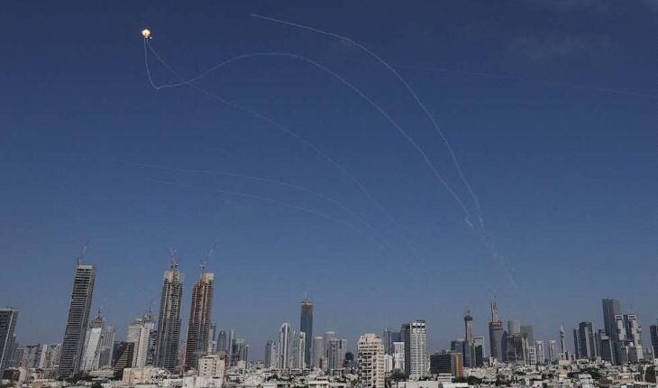 إيران تطلق هجوما واسعا بطائرات مسيرة باتجاه إسرائيل