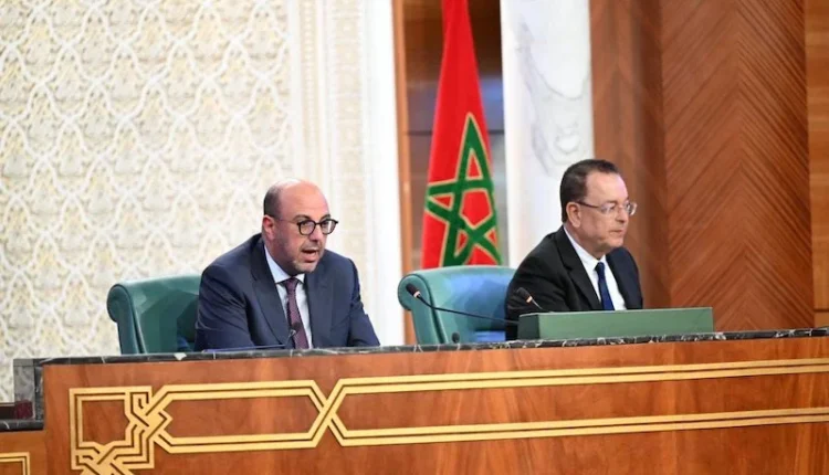 ولد الرشيد: قبائل الصحراء المغربية وشيوخها اضطلعوا بدور وطني بارز في تعزيز الوحدة الوطنية