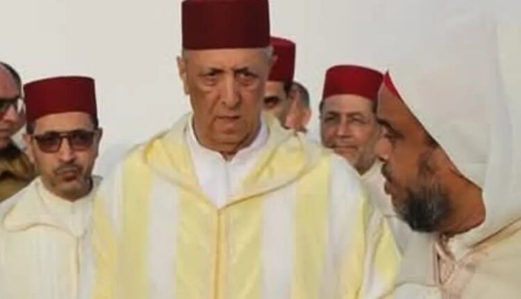 ساكنة الحسيمة تطالب بمحاسبة والي مراكش المقال بسبب مجازر في التعمير وتلاعبات في أموال الدولة خلال تواجده عاملا على الإقليم