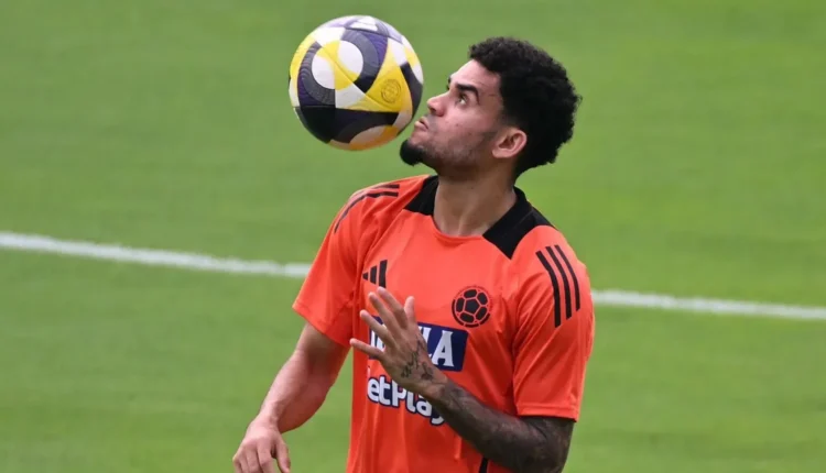 ليفربول يغلق الباب أمام بايرن ويشعل صراع التعاقد مع لويس دياز