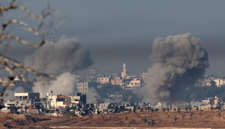 استشهاد فلسطينيين جراء قصف لطائرات الاحتلال الإسرائيلي على مخيم المغازي وسط غزة