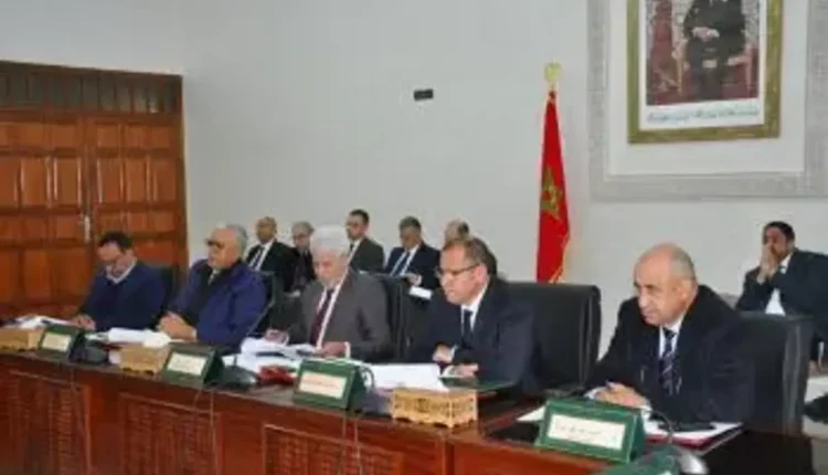 رئيس مجلس جهة فاس مكناس يخلف وعده ويخذل ساكنة إقليم تازة والناخبين يتوعدون حزبه بالتصويت ضده 