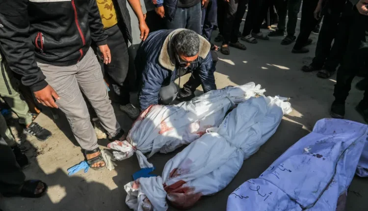 غزة تحت النار: مجازر الاحتلال تودي بحياة العشرات في يوم دموي