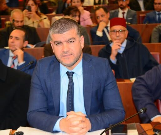 مصدر الصورة صفحة الأستاد محمد أشكور