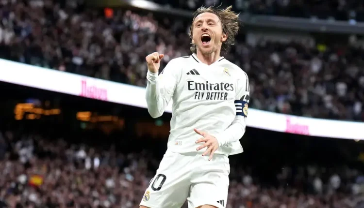 مودريتش يقترب من ميلان بعقد بنصف راتبه السابق في ريال مدريد