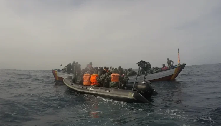 محاولة هجرة سرية تحبط بالفنيدق: توقيف 156 شخصا بينهم جزائريون وقاصرون