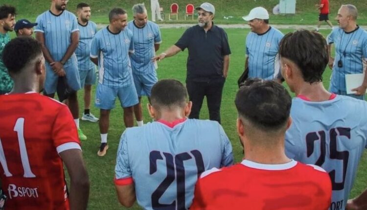 الكوكب المراكشي يعزز خط وسطه بالسنغالي سامب