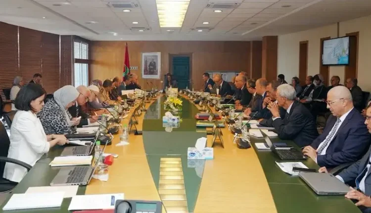 الصندوق المغربي للتقاعد يطلق عقد برنامج جديد 2025-2027 لتعزيز الحكامة وتحسين الخدمات