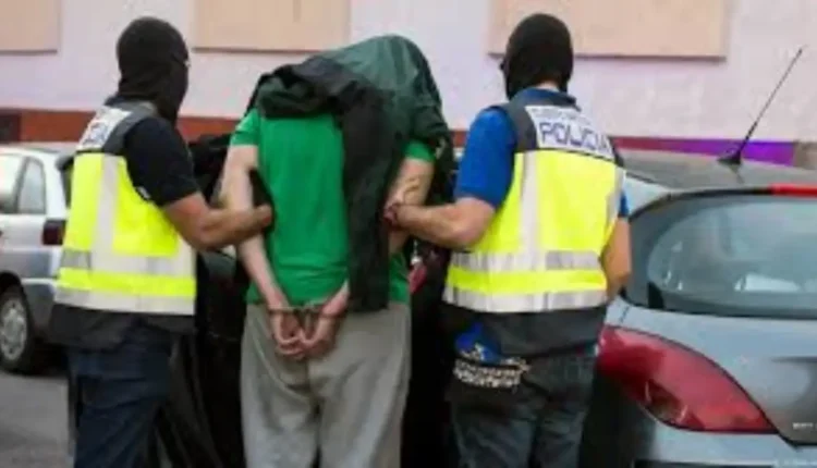 إسبانيا تعتقل شخصين للاشتباه في ارتباطهما بتنظيم داعش بمساعدة استخبارات مغربية