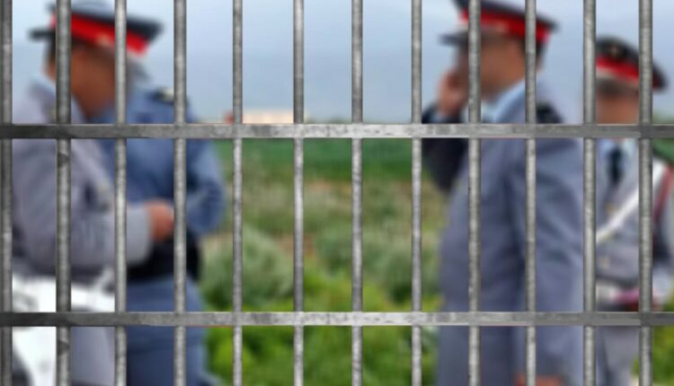 الحكم بخمس سنوات سجن نافذة لضابط درك سابق بتهمة الاتجار بالمخدرات وإفشاء السر المهني