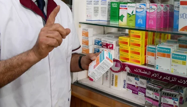 الصيادلة والأطباء في المغرب.. صراع مزمن أم أزمة ثقة؟