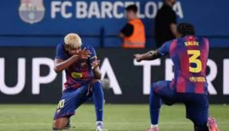 برشلونة يحقق فوزًا كبيرًا على كومو بخماسية ويتوج بكأس جوان غامبر