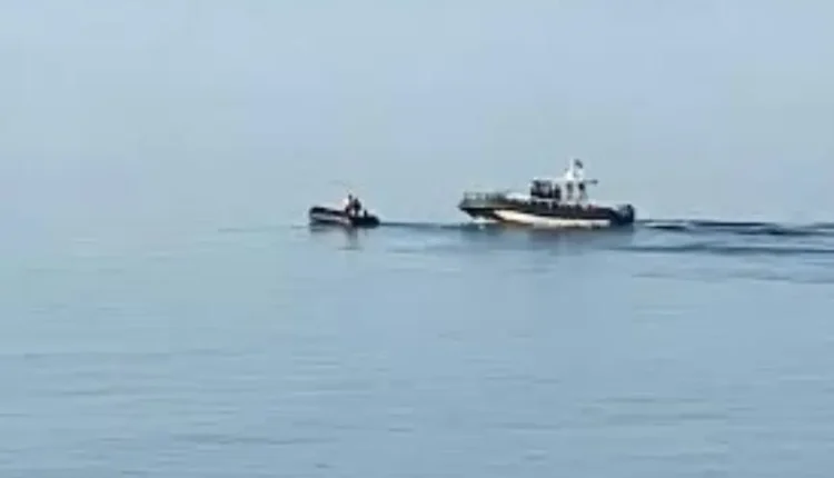 صيادون ينقذون مهاجرين يائسين في عرض البحر بالفنيدق