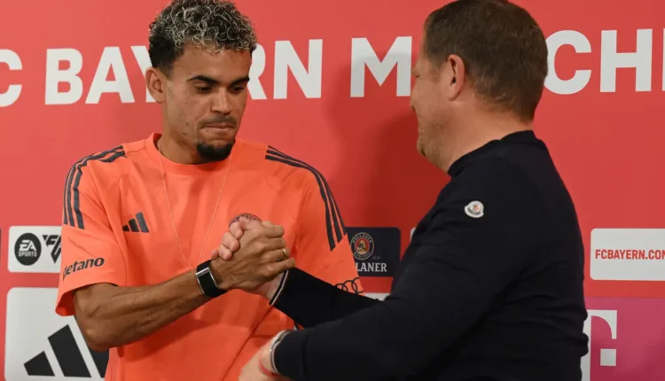 بايرن ميونخ يدافع عن صفقة لويس دياز: "العمر مجرد رقم!"