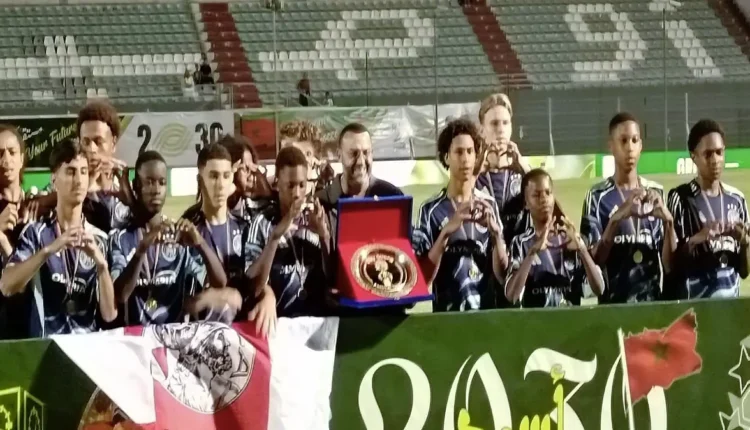 انتزع فريق أياكس أمستردام الهولندي بطولة الدوري الدولي أسود 2030 لأقل من 16 عام عقب فوزه على فريق أكاديمية محمد السادس
