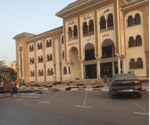 رئيسة بلدية سطات تقطر الشمع على إدارة الكهرباء والماء