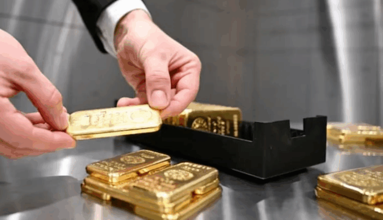 الذهب يهوي 80 دولاراً في جلسة واحدة