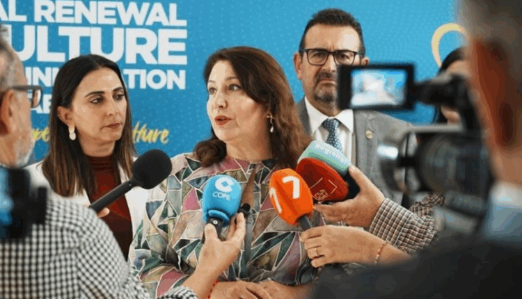 كارمن كريسبو تحذر من تداعيات الاتفاق الأوروبي المغربي على الفلاحة الإسبانية