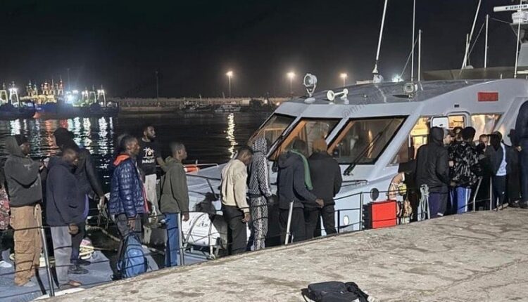 البحرية الملكية تنقذ عشرات المهاجرين غير النظاميين قبالة سواحل أكادير