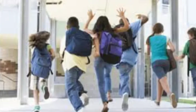 التلاميذ على موعد مع أول عطلة مدرسية منتصف أكتوبر