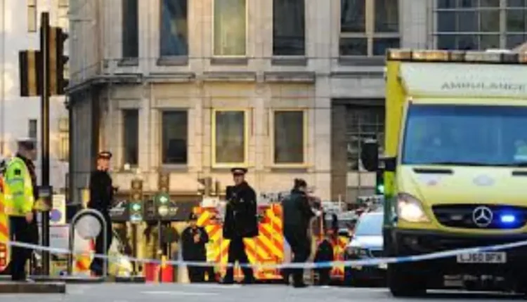 الشرطة البريطانية تعلن إصابة 4 أشخاص في حادث طعن خارج كنيس يهودي
