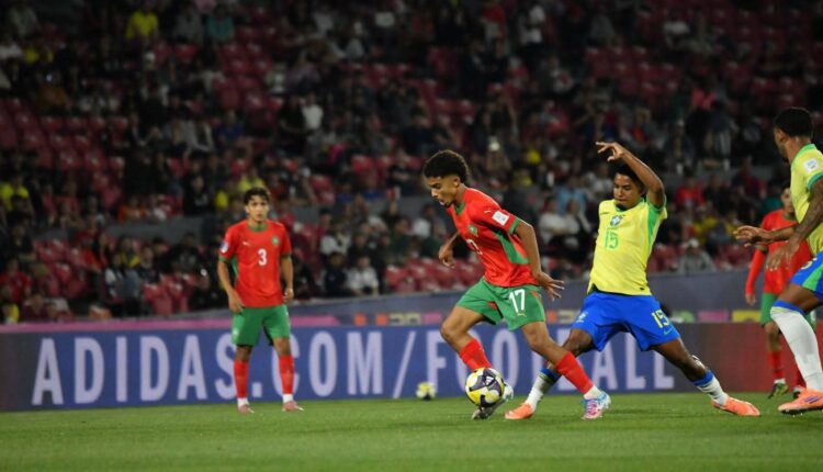 أشبال المغرب يعبرون إلى الدور الثاني من مونديال الشيلي بفوز تاريخي على البرازيل