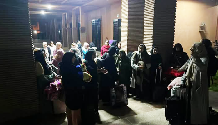 مراكش: الحوار ينهي اعتصام طالبات "دار السراغنة" تحت زخات المطر