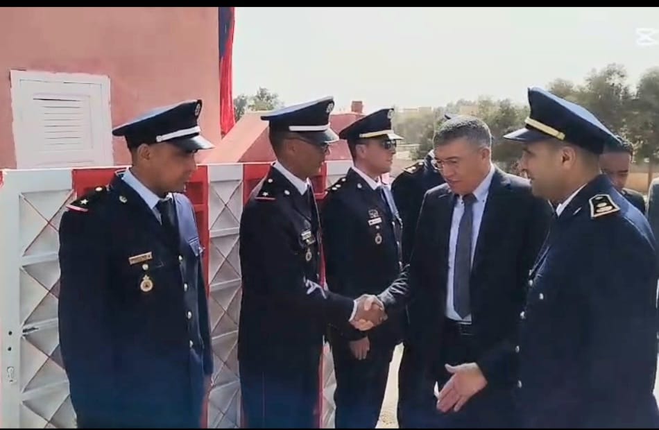 عامل اقليم بولمان علال الباز يسلم على عناصر ثكنة الوقاية المدنية بميسور