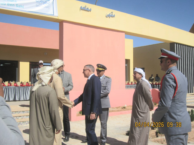 بحضور مسؤولين اماراتيين