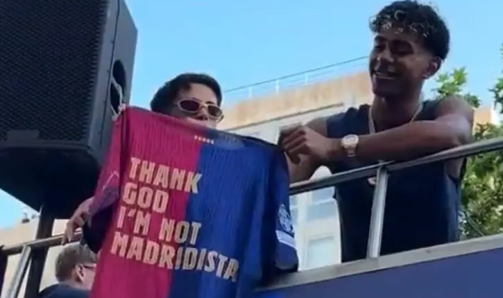 لامين يامال يثير الجدل بقميص ضد ريال مدريد