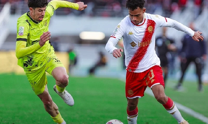 المغرب الفاسي يهزم الوداد ويشعل سباق صدارة البطولة