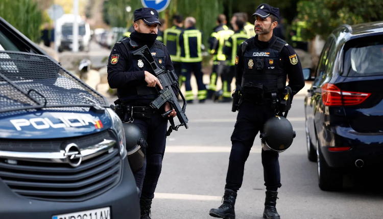 إسبانيا توقف مشتبها بقتل في فرنسا قبل فراره إلى المغرب