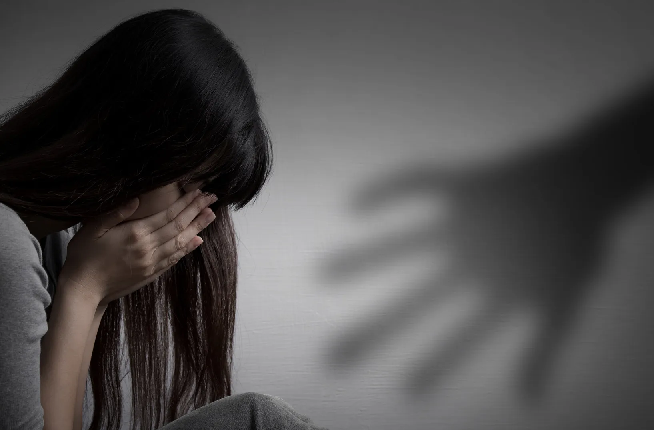توقيف ضابط و3 شرطيين في قضية اعتداء جنسي بمركز شرطة في العراق